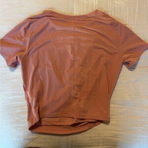 Women’s Nike twist tshirt